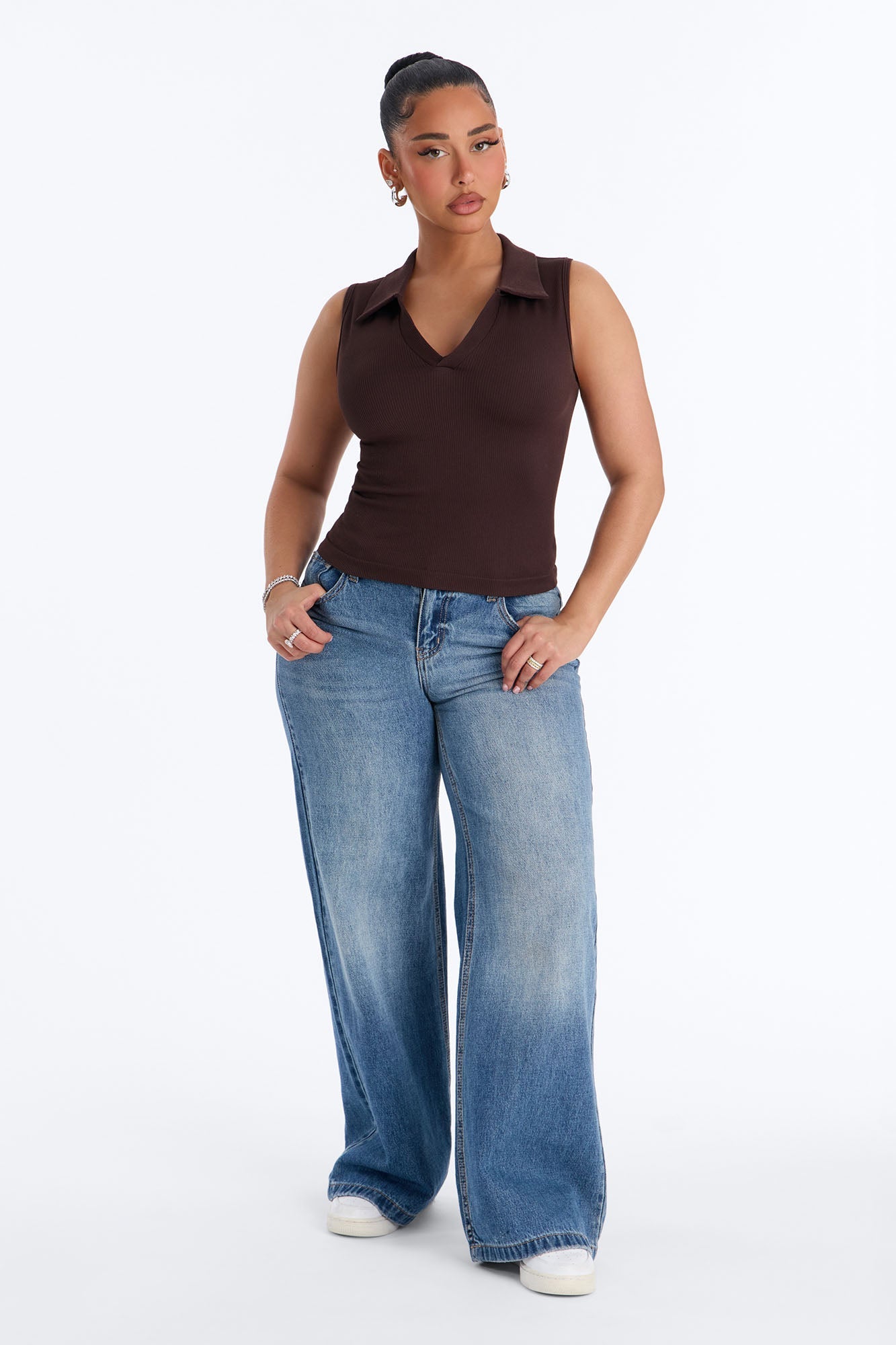 Lyra Seamless Rib Basic Sleeveless Collared Top - Brown